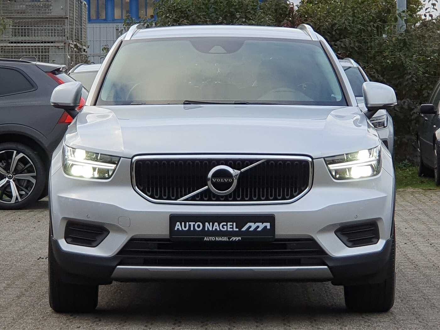 Volvo  T4 AWD Momentum (EURO 6d-TEMP) Navi/Autom.