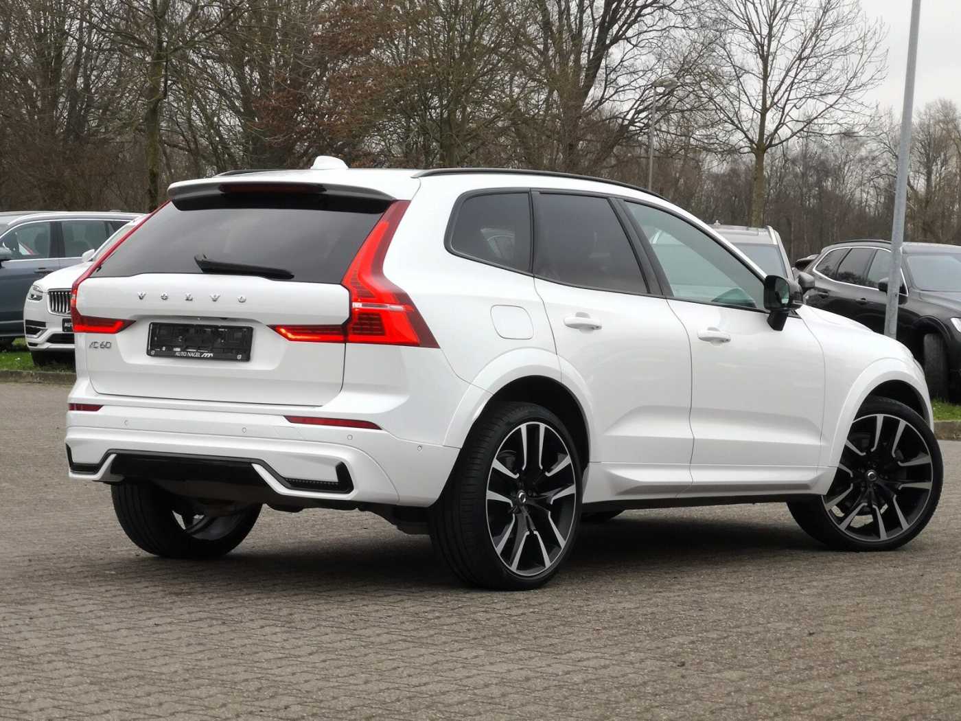 Volvo  T6 AWD R-Design Plug-In