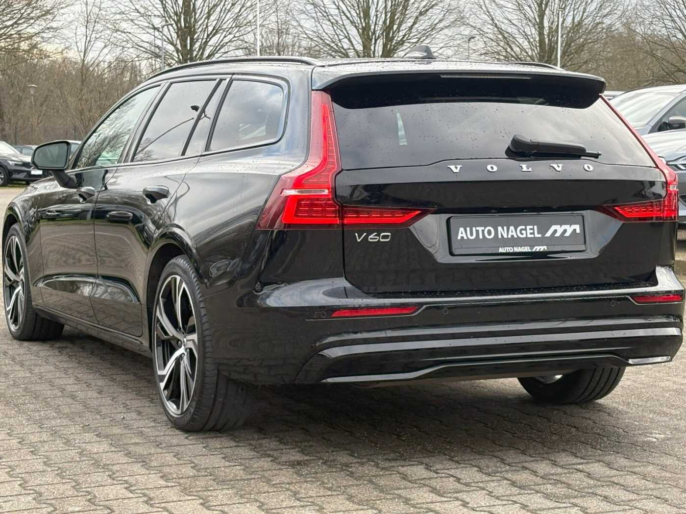 Volvo  T6 Twin Engine AWD Plus Dark Plug-In Autom.