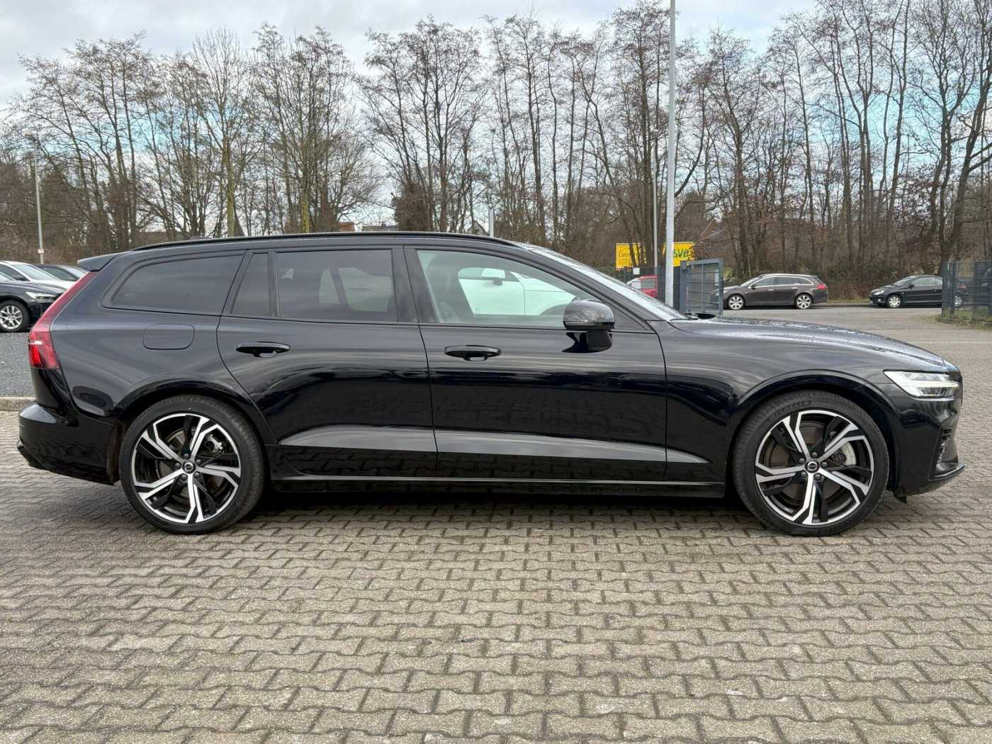 Volvo  T6 Twin Engine AWD Plus Dark Plug-In Autom.