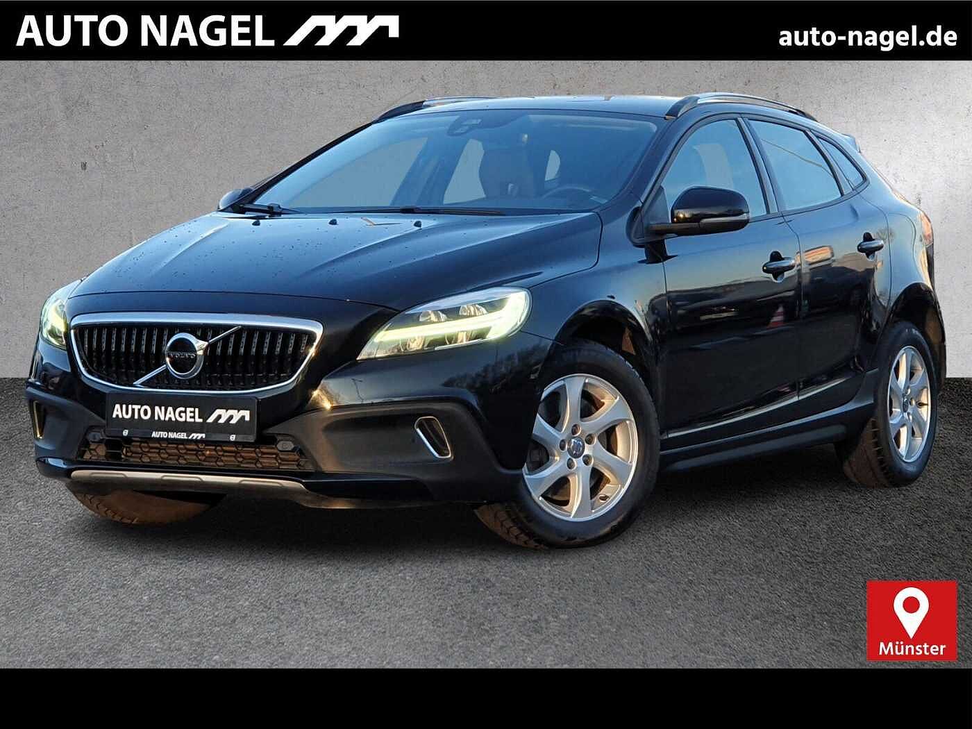 Volvo  D3 Momentum Navi/Pano-Dach/LED