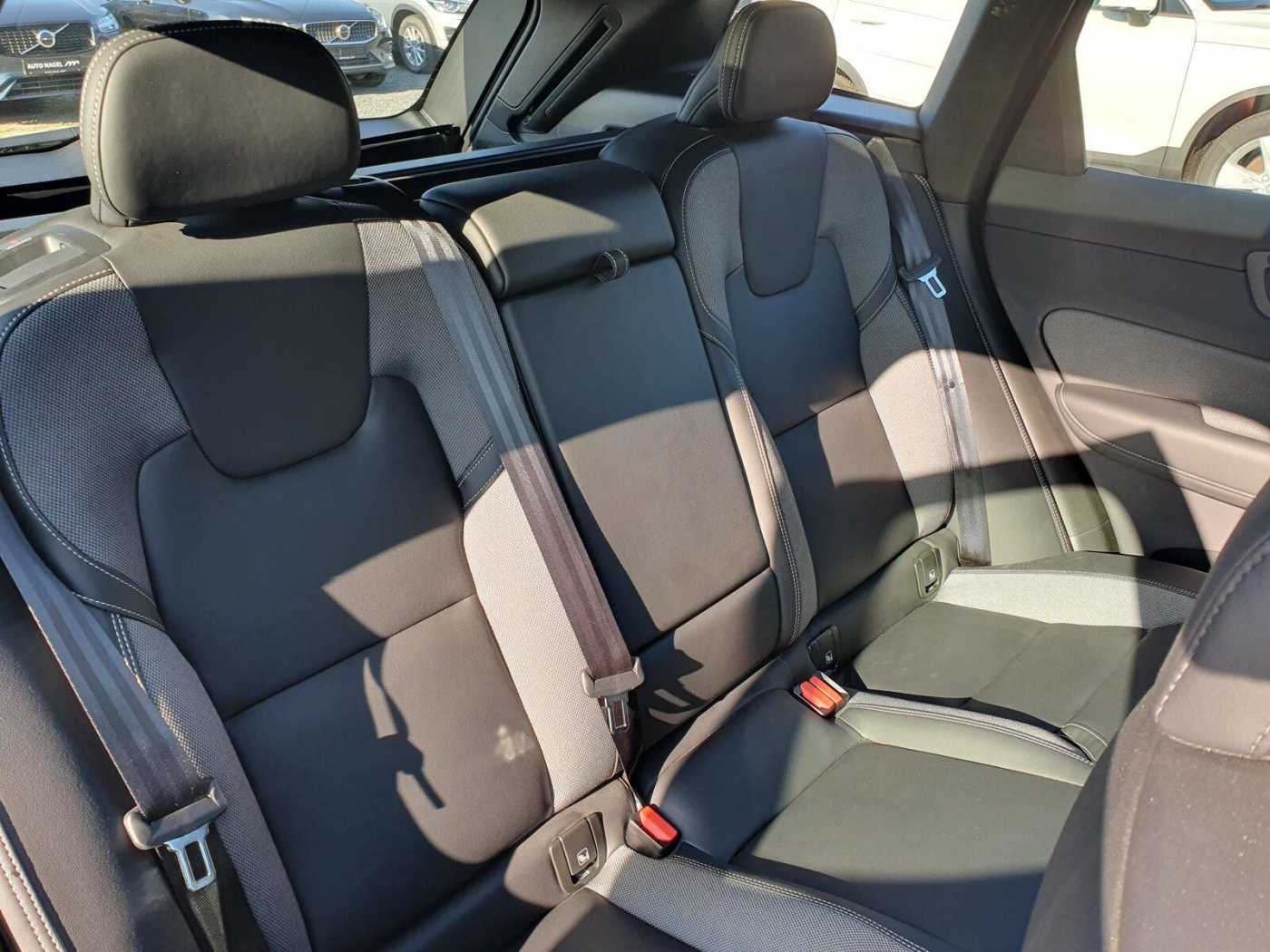 Volvo  T6 AWD R-Design Plug-In SD/Keyless-Start/BC