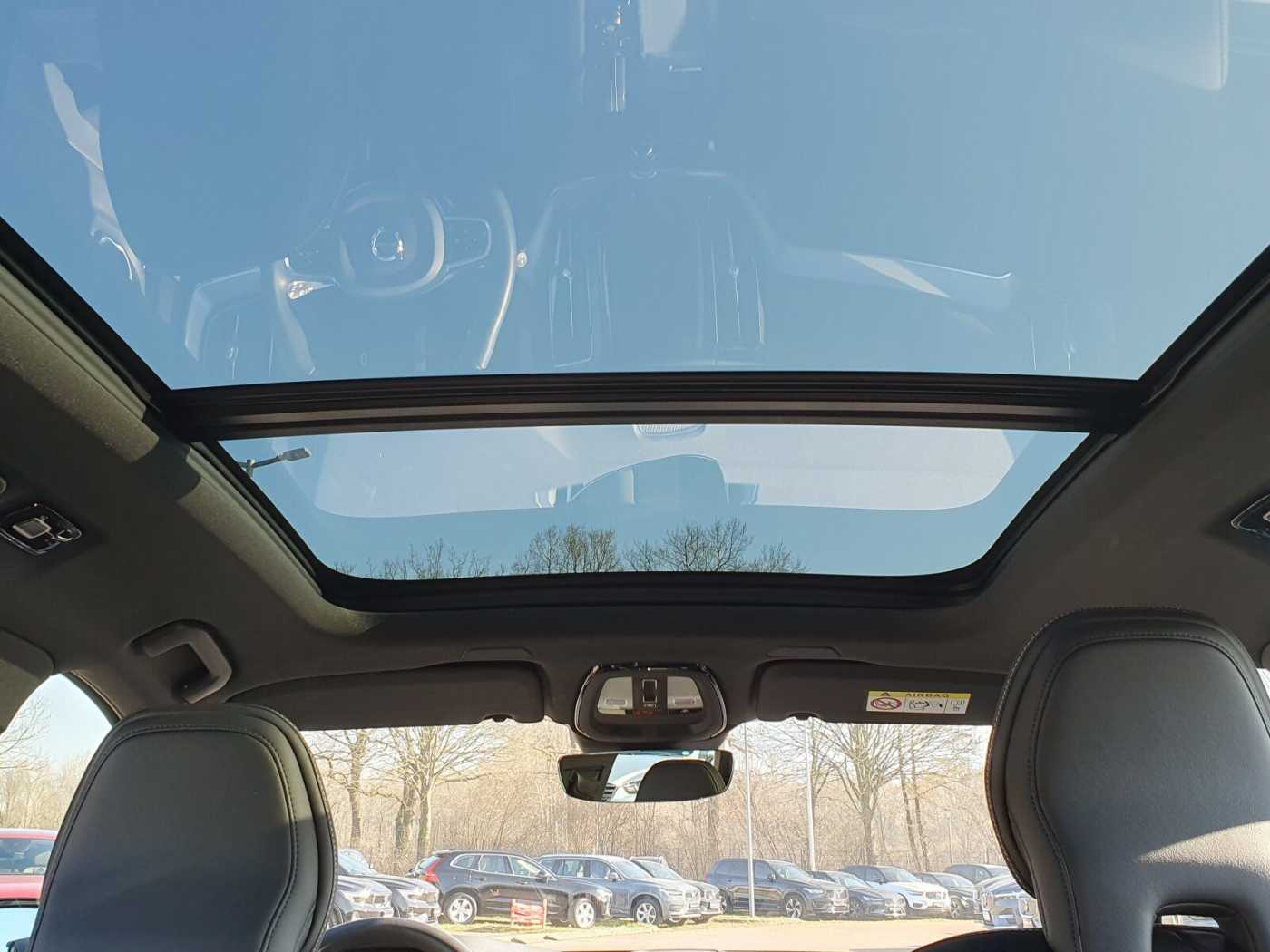 Volvo  T6 AWD R-Design Plug-In SD/Keyless-Start/BC