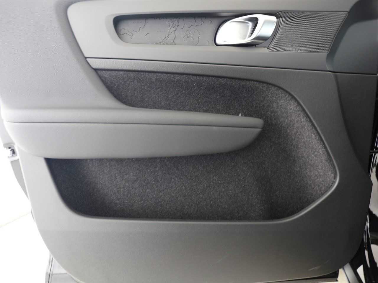 Volvo  Recharge Plus Dark STANDH|LED|