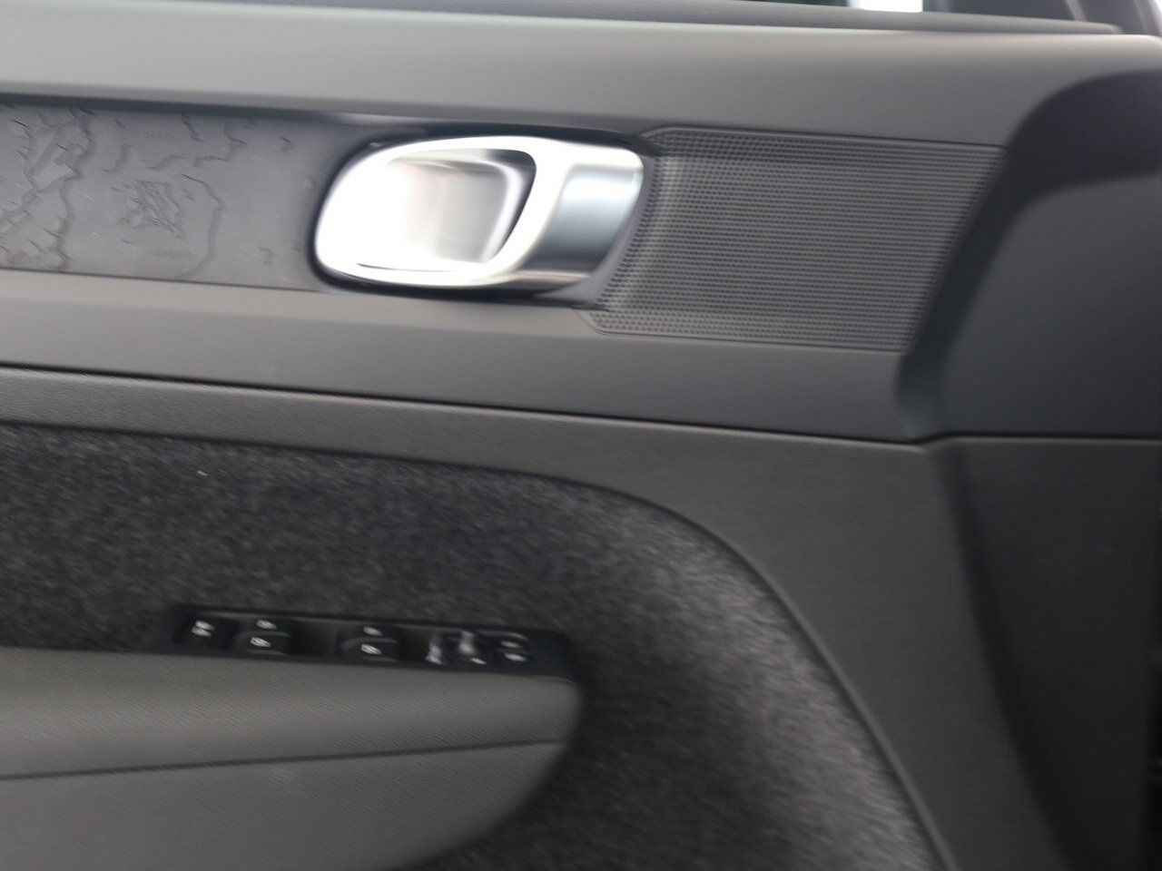 Volvo  Recharge Plus Dark STANDH|LED|
