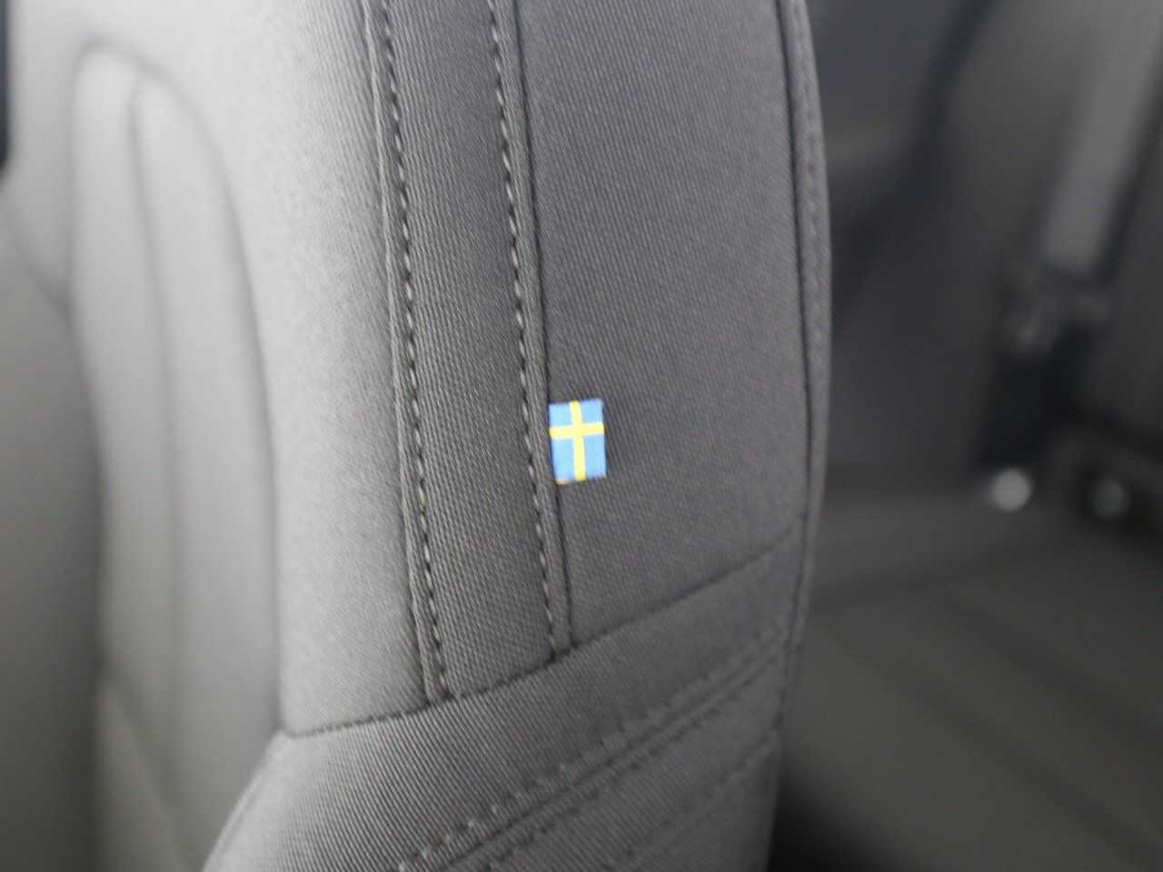 Volvo  Recharge Plus Dark STANDH|LED|