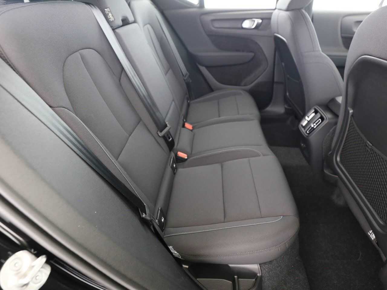Volvo  Recharge Plus Dark STANDH|LED|