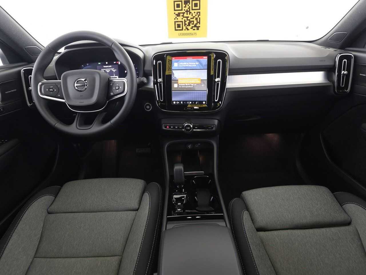 Volvo  B3 Autom. Plus Dark