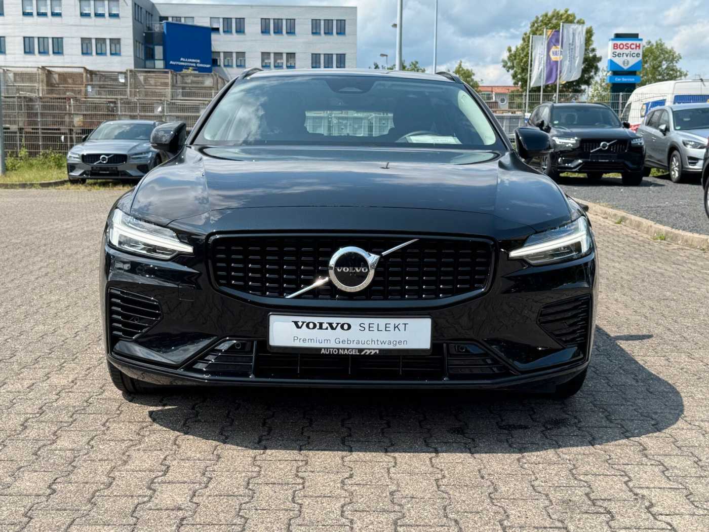 Volvo  T6 Twin Engine AWD Plus Dark Plug-In Autom.