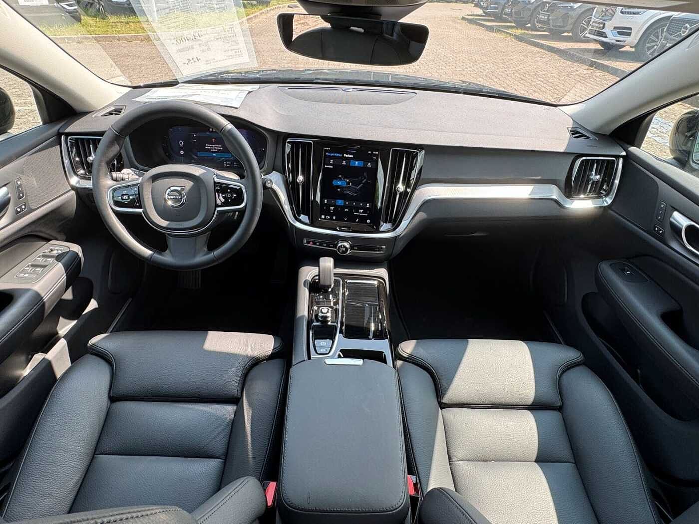 Volvo  T6 Twin Engine AWD Plus Dark Plug-In Autom.