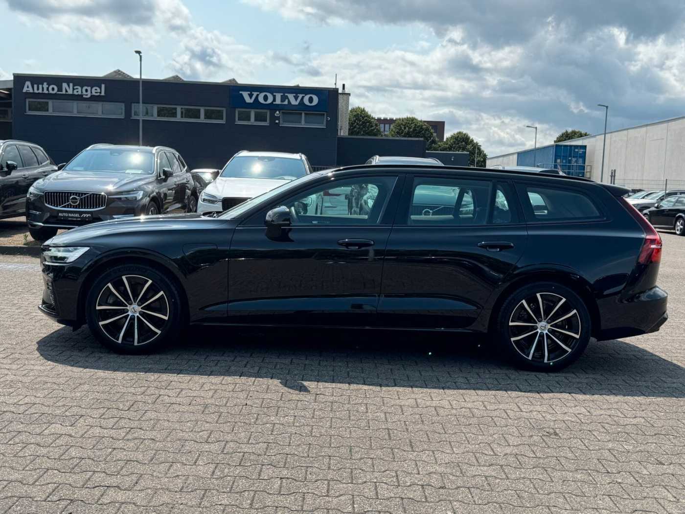 Volvo  T6 Twin Engine AWD Plus Dark Plug-In Autom.