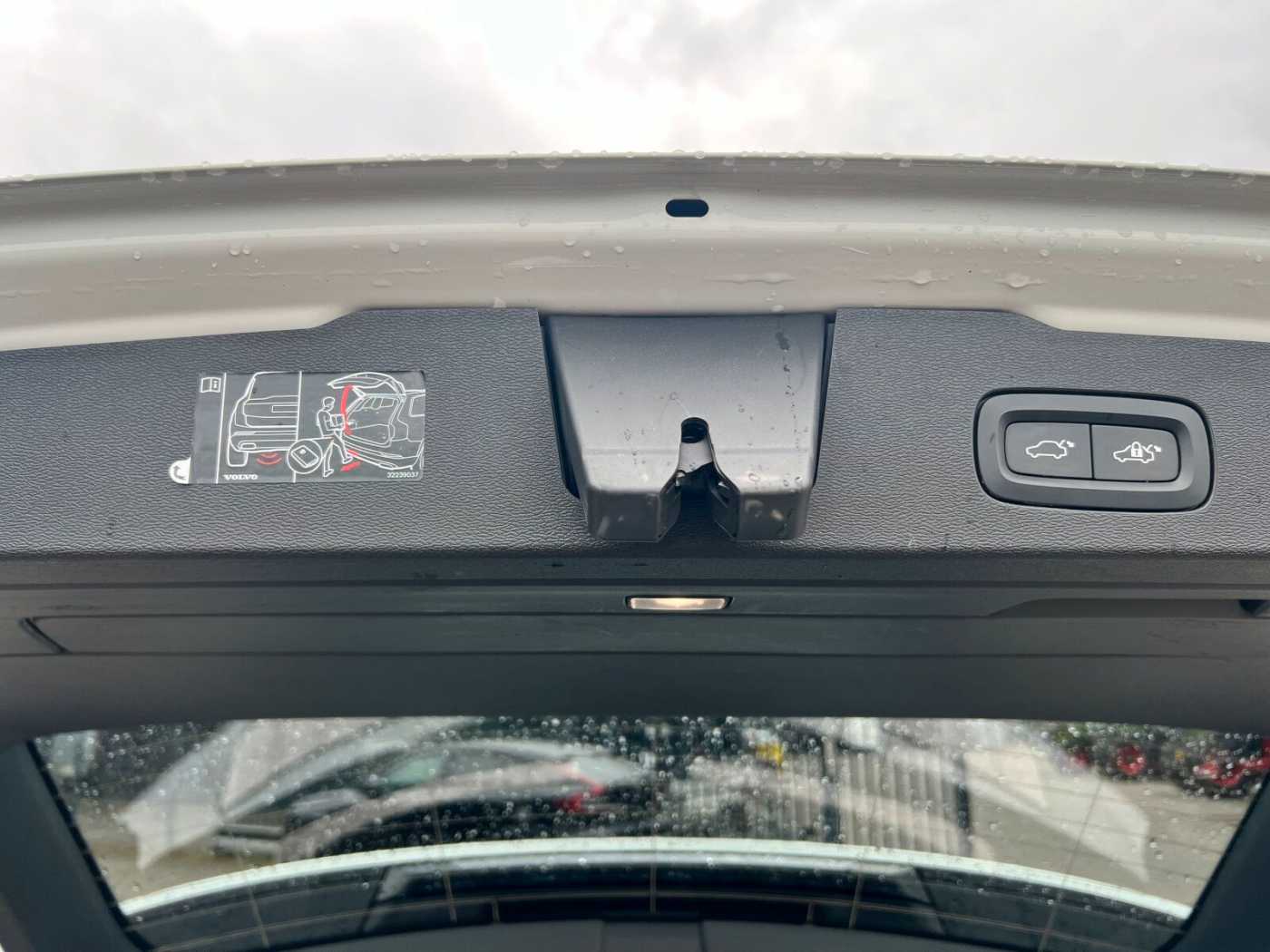 Volvo  Recharge T8 R-Design LONG RANGE HEAD UP|AHK|