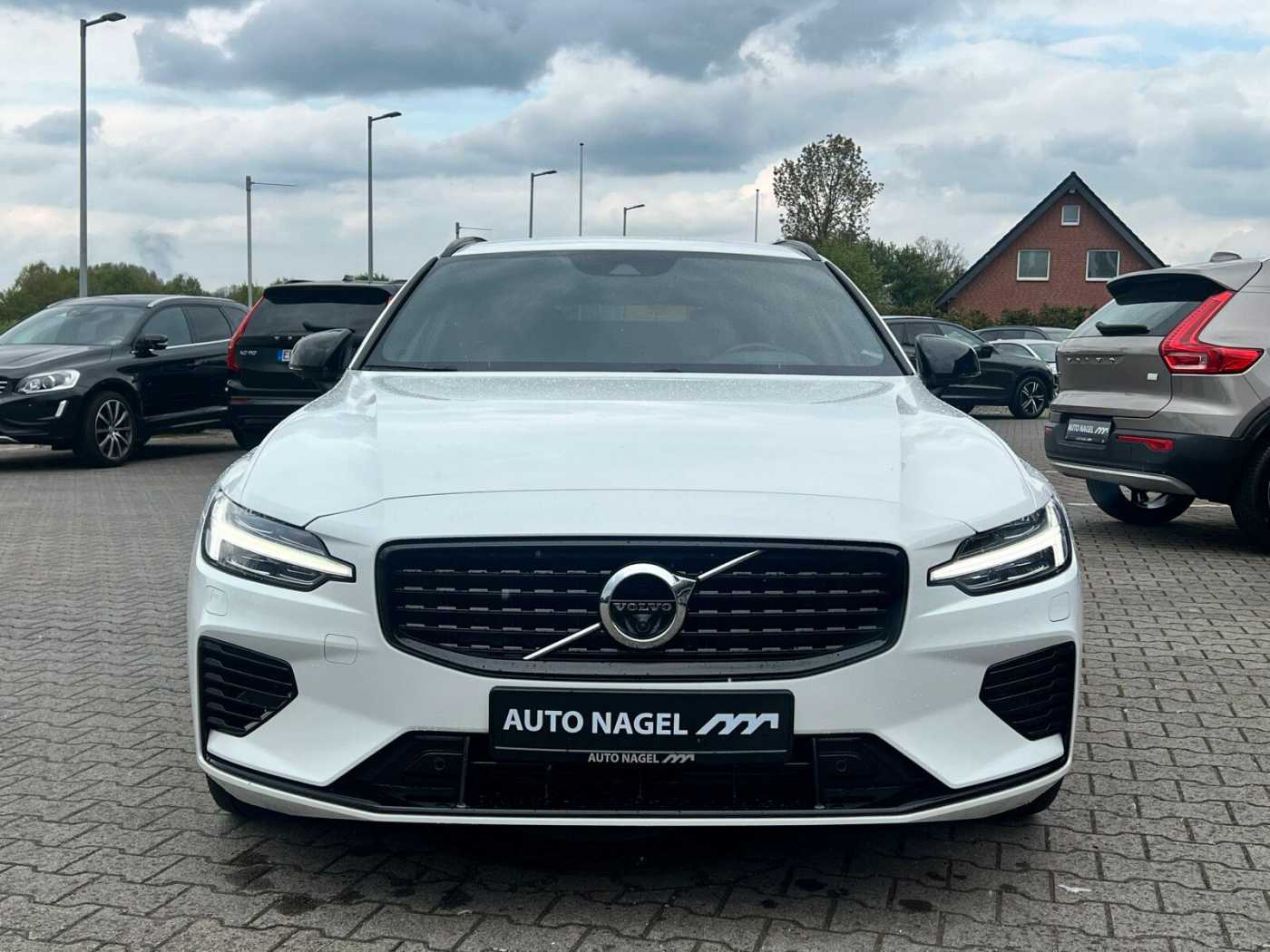 Volvo  Recharge T8 R-Design LONG RANGE HEAD UP|AHK|