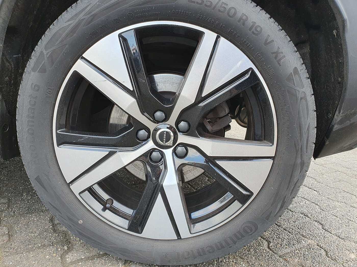 Volvo  T5 Twin Engine R-Design