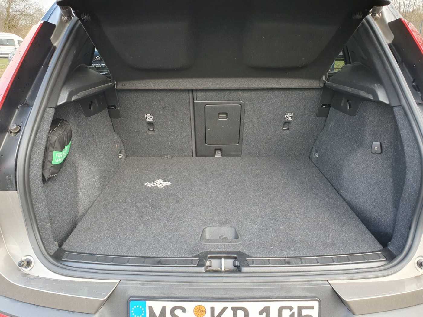 Volvo  T5 Twin Engine R-Design