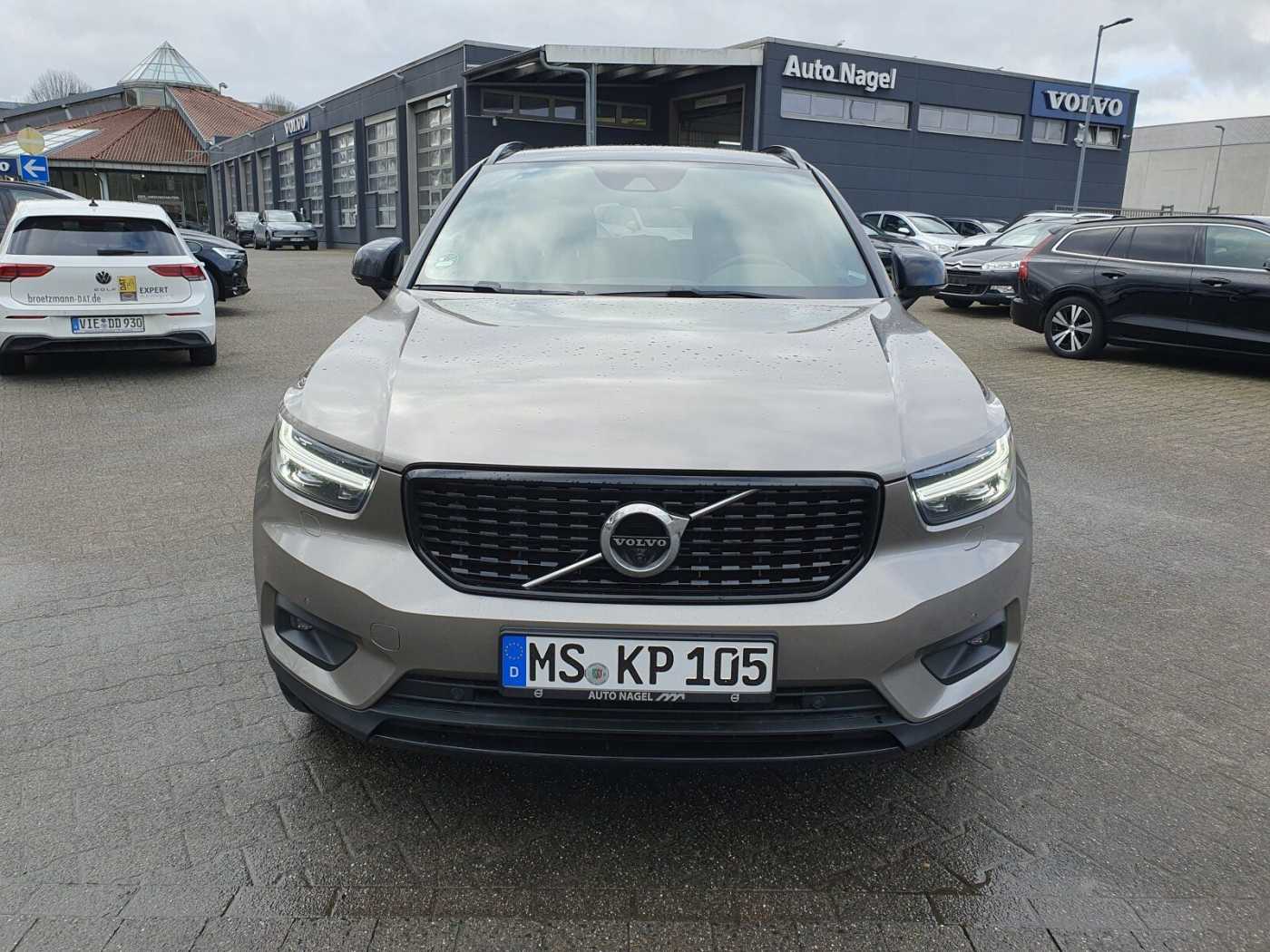 Volvo  T5 Twin Engine R-Design