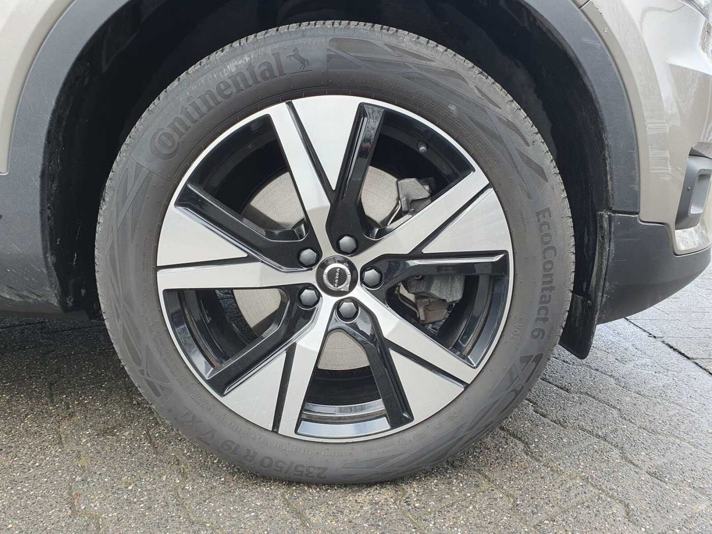 Volvo  T5 Twin Engine R-Design