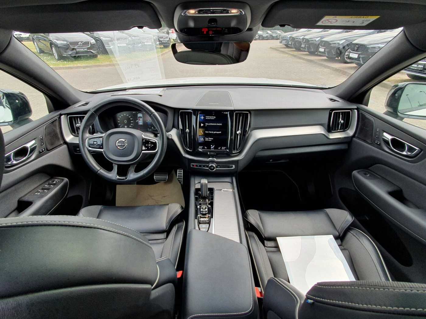Volvo  T6 Twin Engine AWD R Design Plug-In Navi/SD