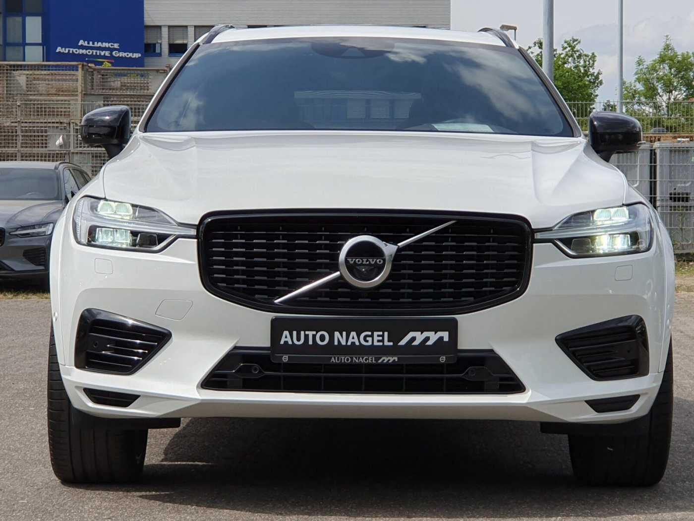 Volvo  T6 Twin Engine AWD R Design Plug-In Navi/SD