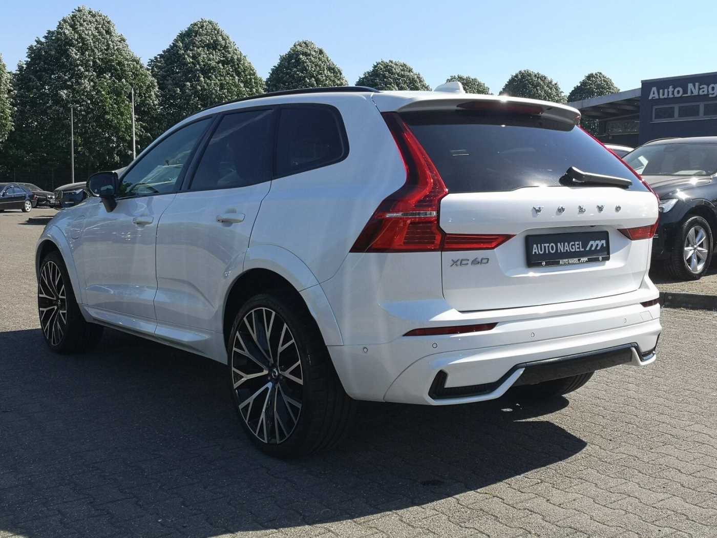 Volvo  T6 AWD R-Design Plug-In AHK|PANO|360CAM