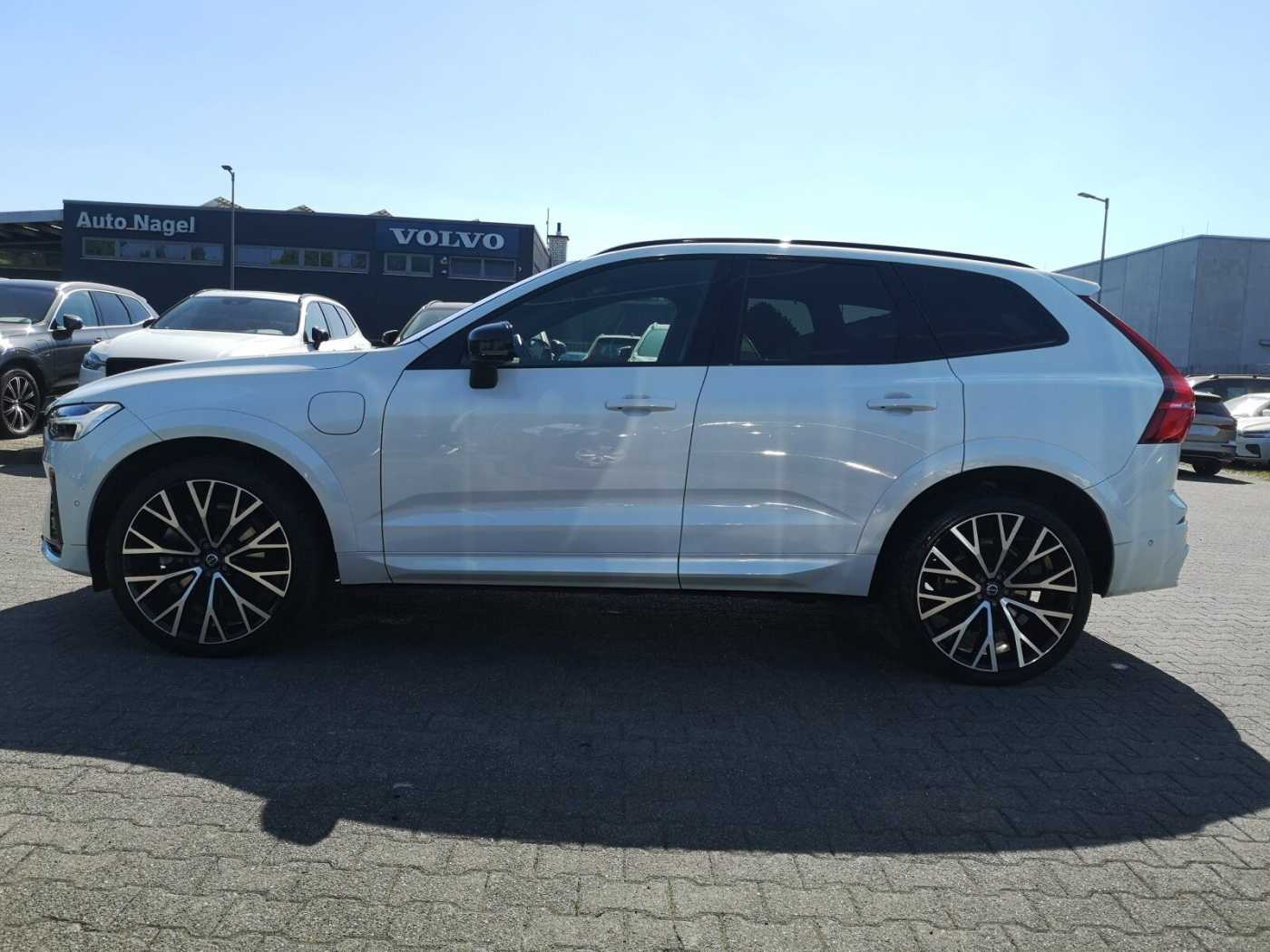Volvo  T6 AWD R-Design Plug-In AHK|PANO|360CAM