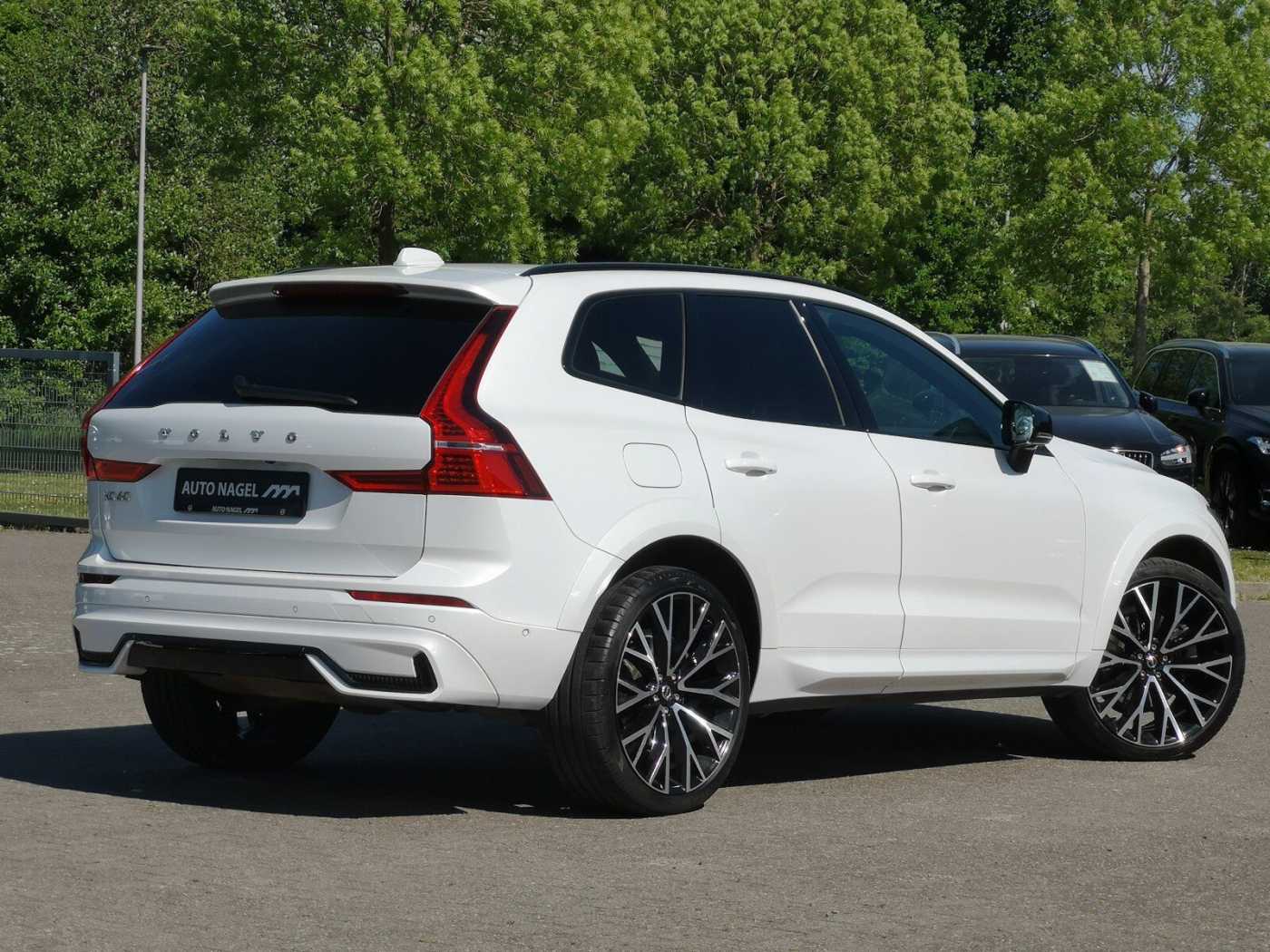 Volvo  T6 AWD R-Design Plug-In AHK|PANO|360CAM