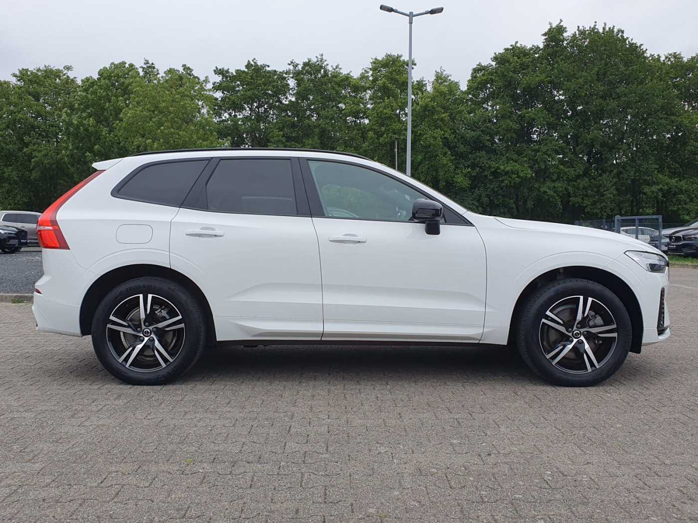Volvo  Recharge T8 R-Design LONG RANGE B&W|AHK|LED