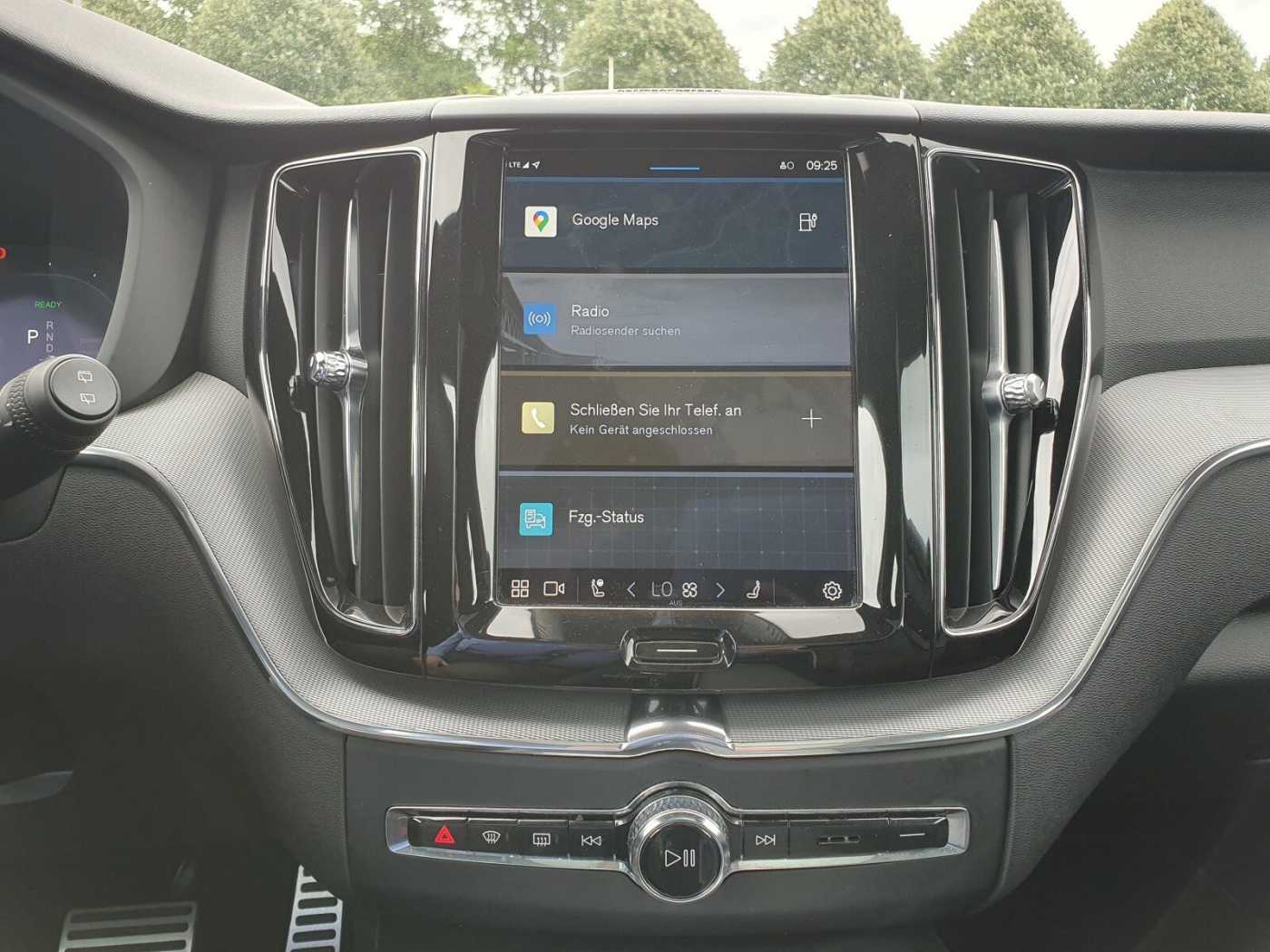Volvo  Recharge T6 R-Design Plug-In