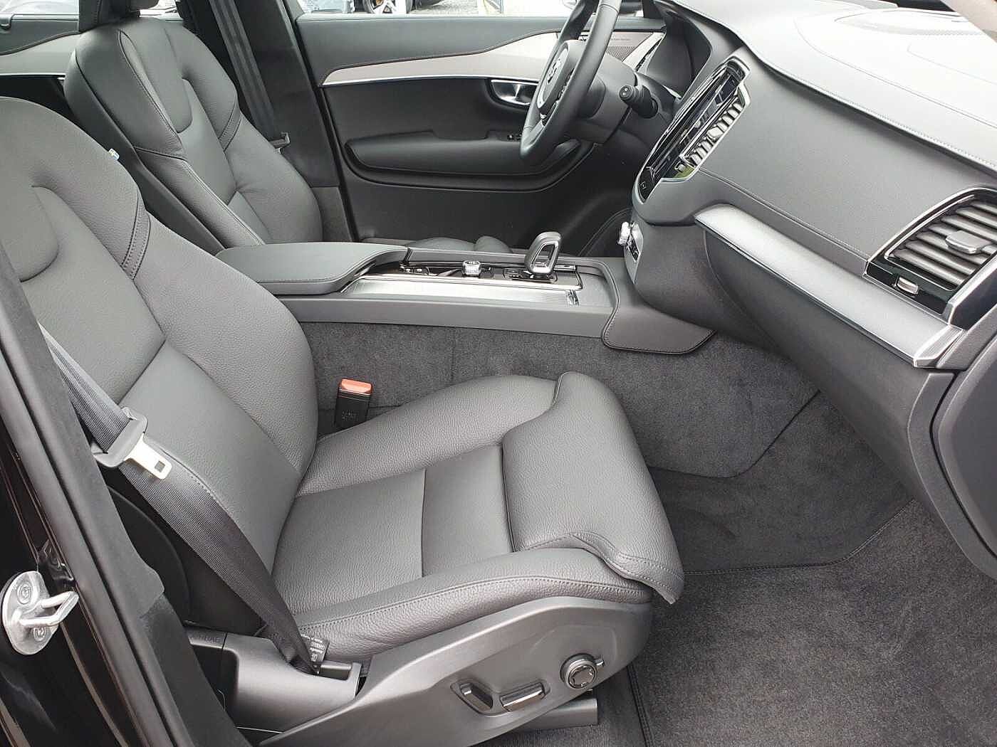 Volvo  Recharge T8 Ultra Bright Plug-In (EURO 6d)
