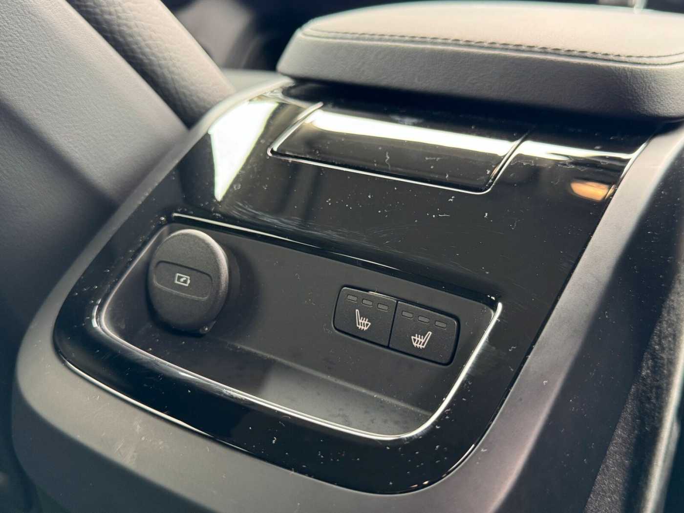 Volvo  Recharge T6 Plus Bright