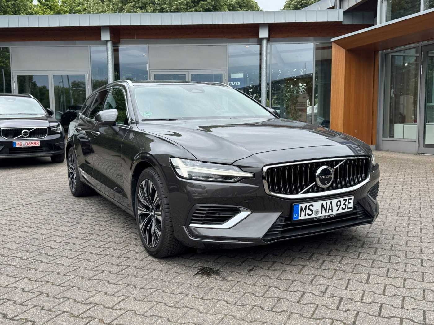 Volvo  Recharge T6 Plus Bright
