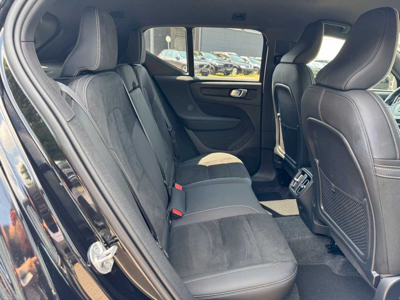 Volvo  B3 Plus Dark BUSINESS|CONNECT|19'|LED|KLIMA