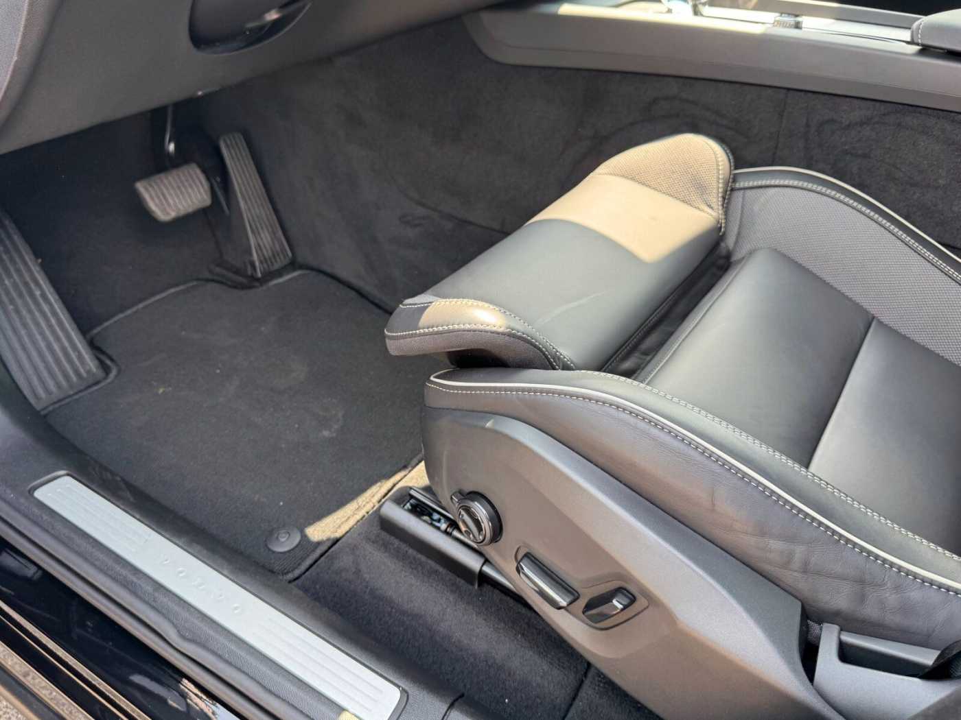 Volvo  Recharge T8 Ultra Black Edition AHK|360CAM|