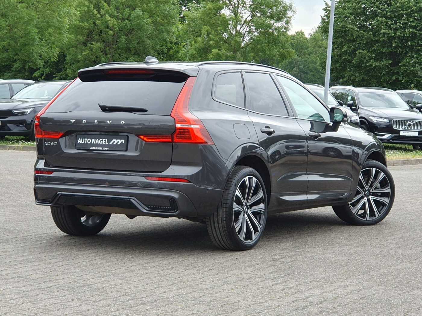 Volvo  Recharge T6 R-Design LONG RANGE AHK|PANO|LE