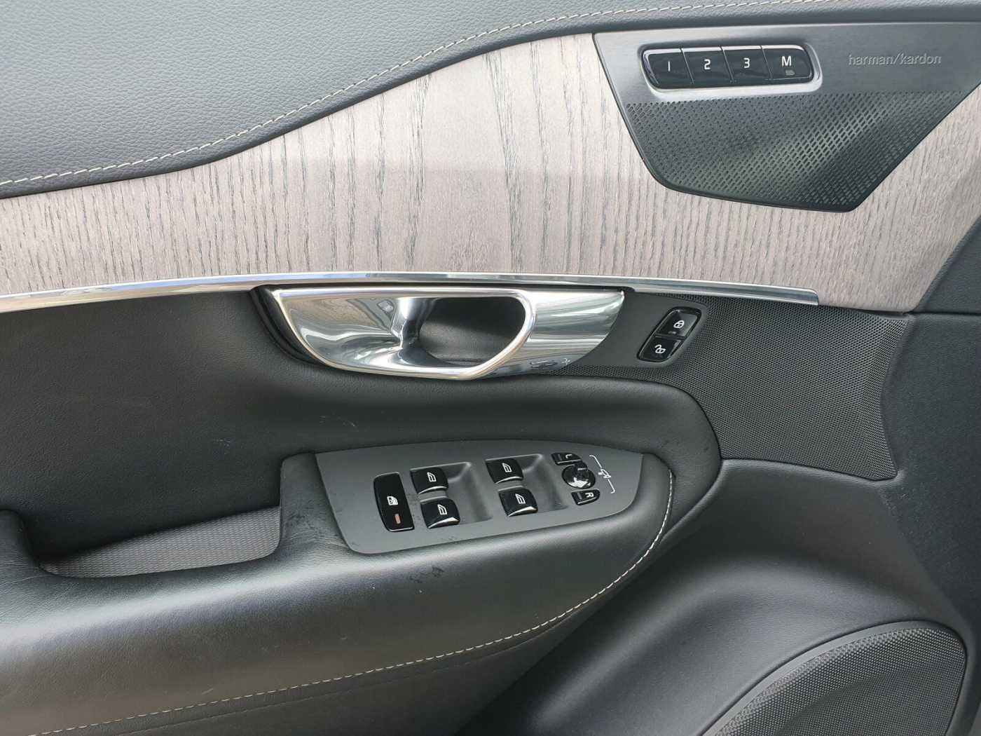 Volvo  T8 AWD Inscription Plug-In Navi|PANO|Autom.