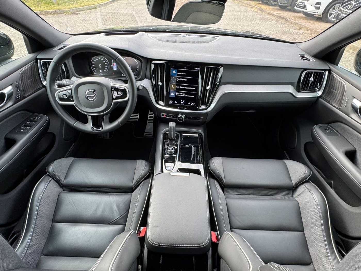 Volvo  Recharge T6 R-Design LONG RANGE AHK|PILOT