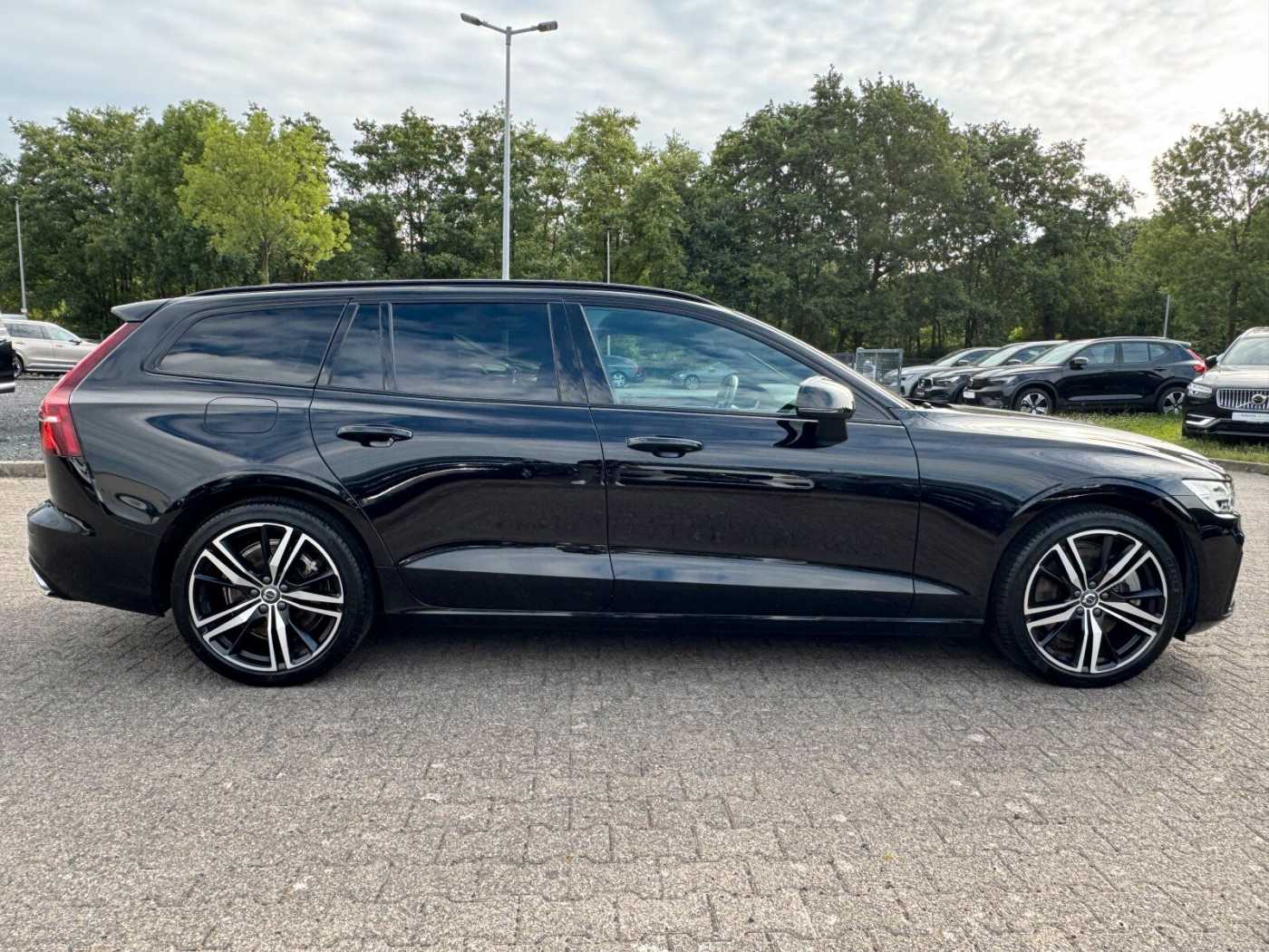 Volvo  Recharge T6 R-Design LONG RANGE AHK|PILOT