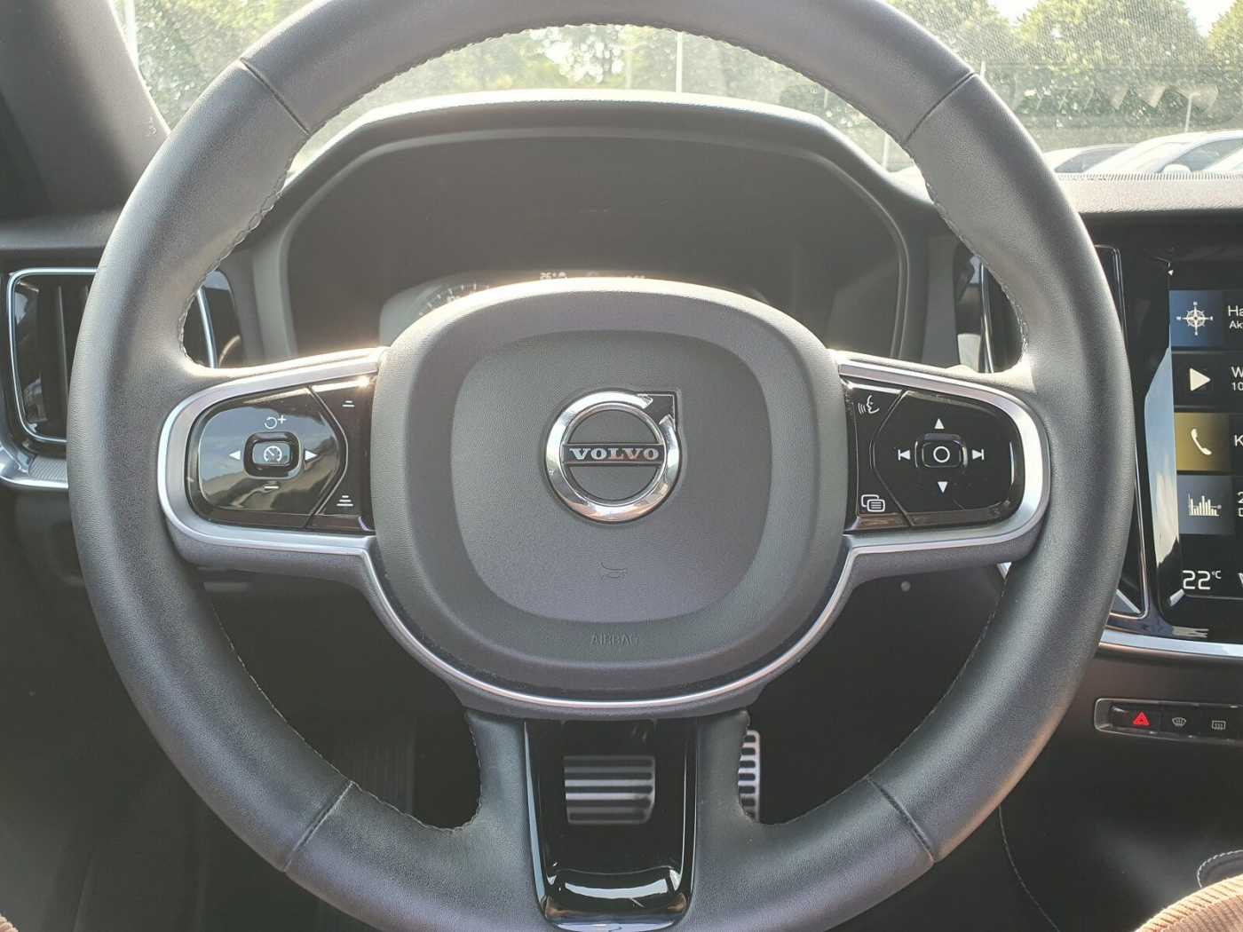 Volvo  Recharge T6 R-Design LONG RANGE AHK|FLED|360