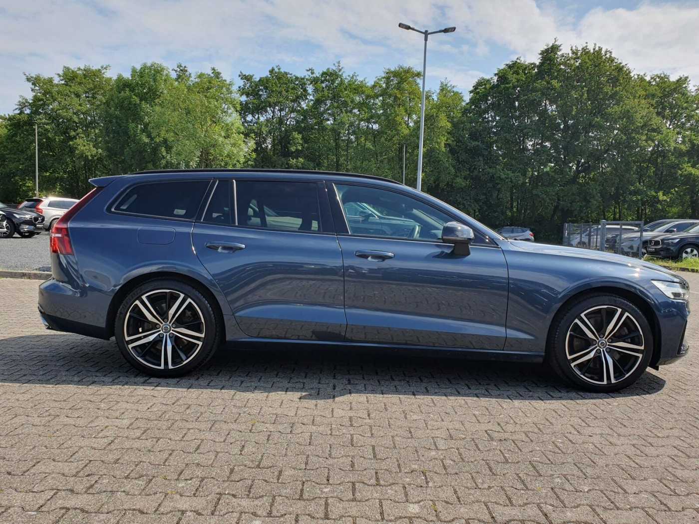 Volvo  Recharge T6 R-Design LONG RANGE AHK|FLED|360
