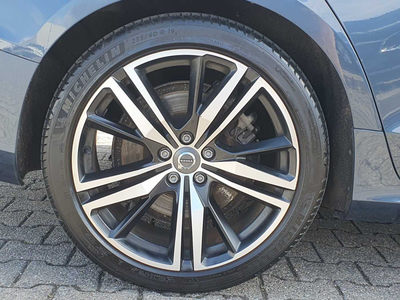 Volvo  Recharge T6 R-Design LONG RANGE AHK|FLED|360