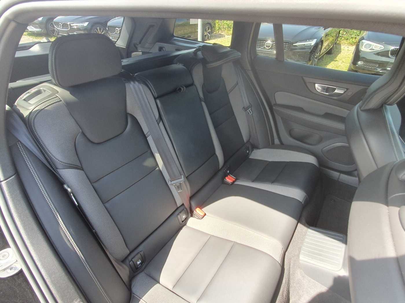 Volvo  Recharge T8 R-Design LONG RANGE SD/Autom. /BC