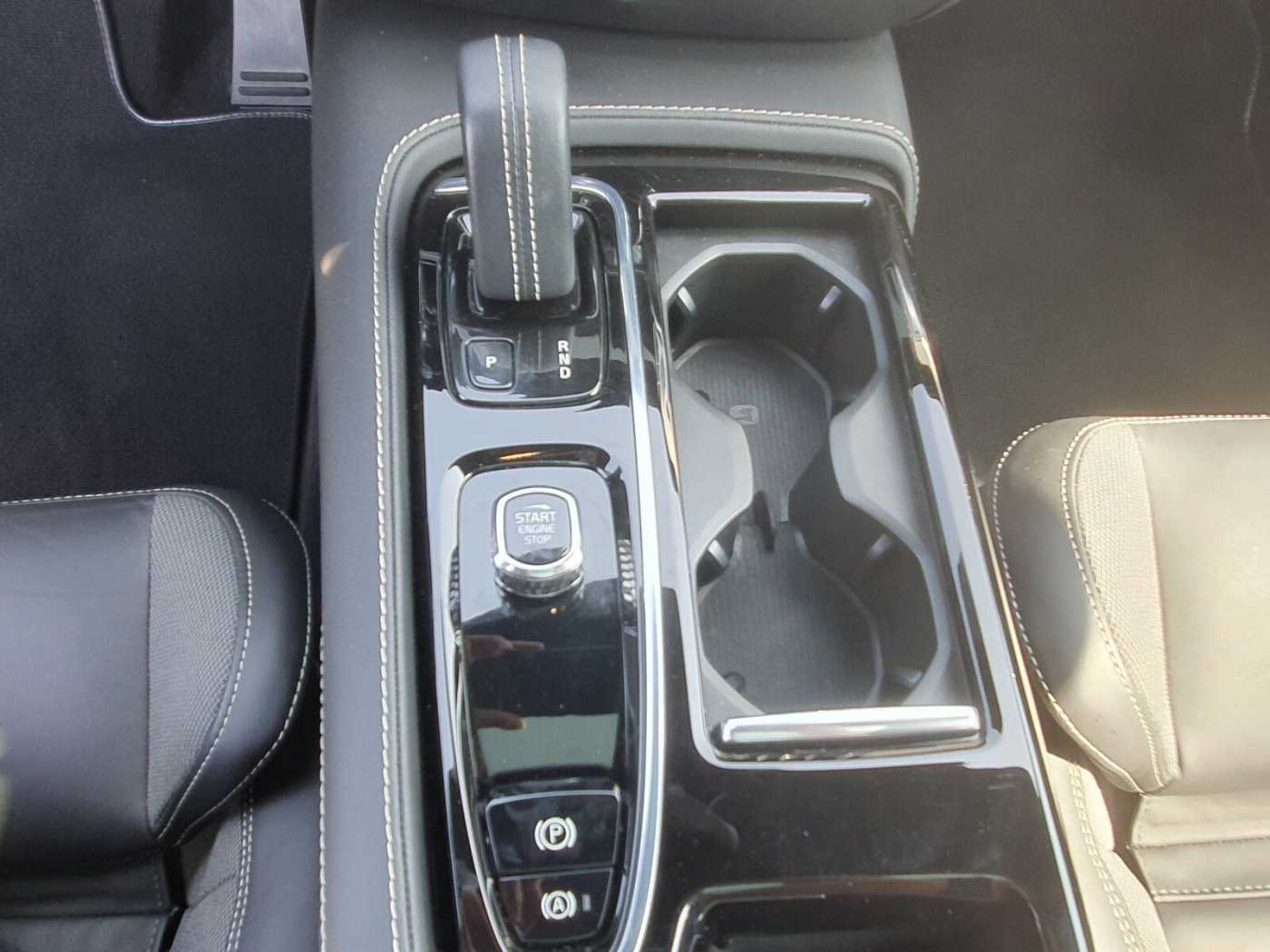 Volvo  Recharge T8 R-Design LONG RANGE SD/Autom. /BC