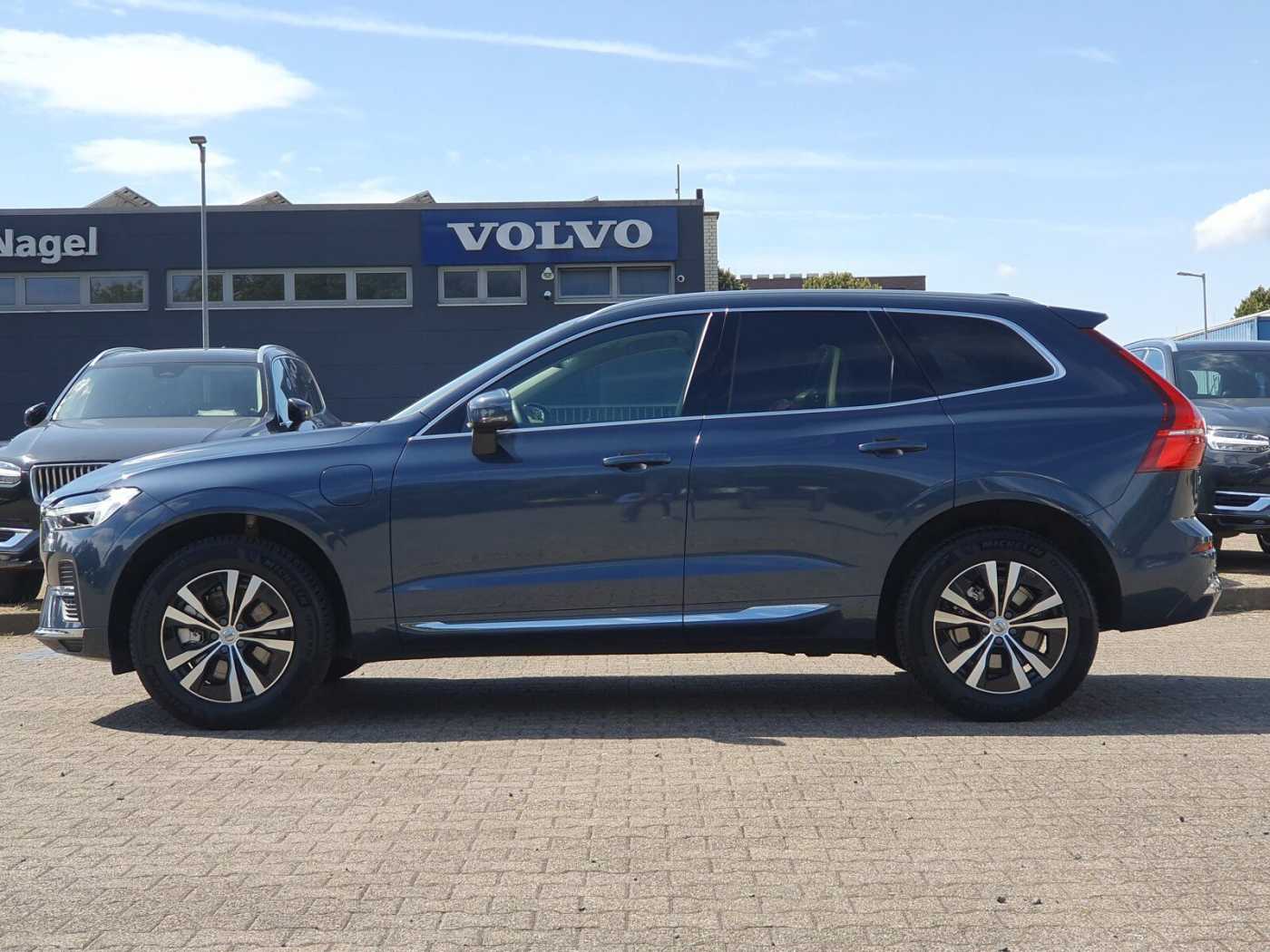 Volvo  Recharge T6 AWD Core PANO | STANDH | FLED