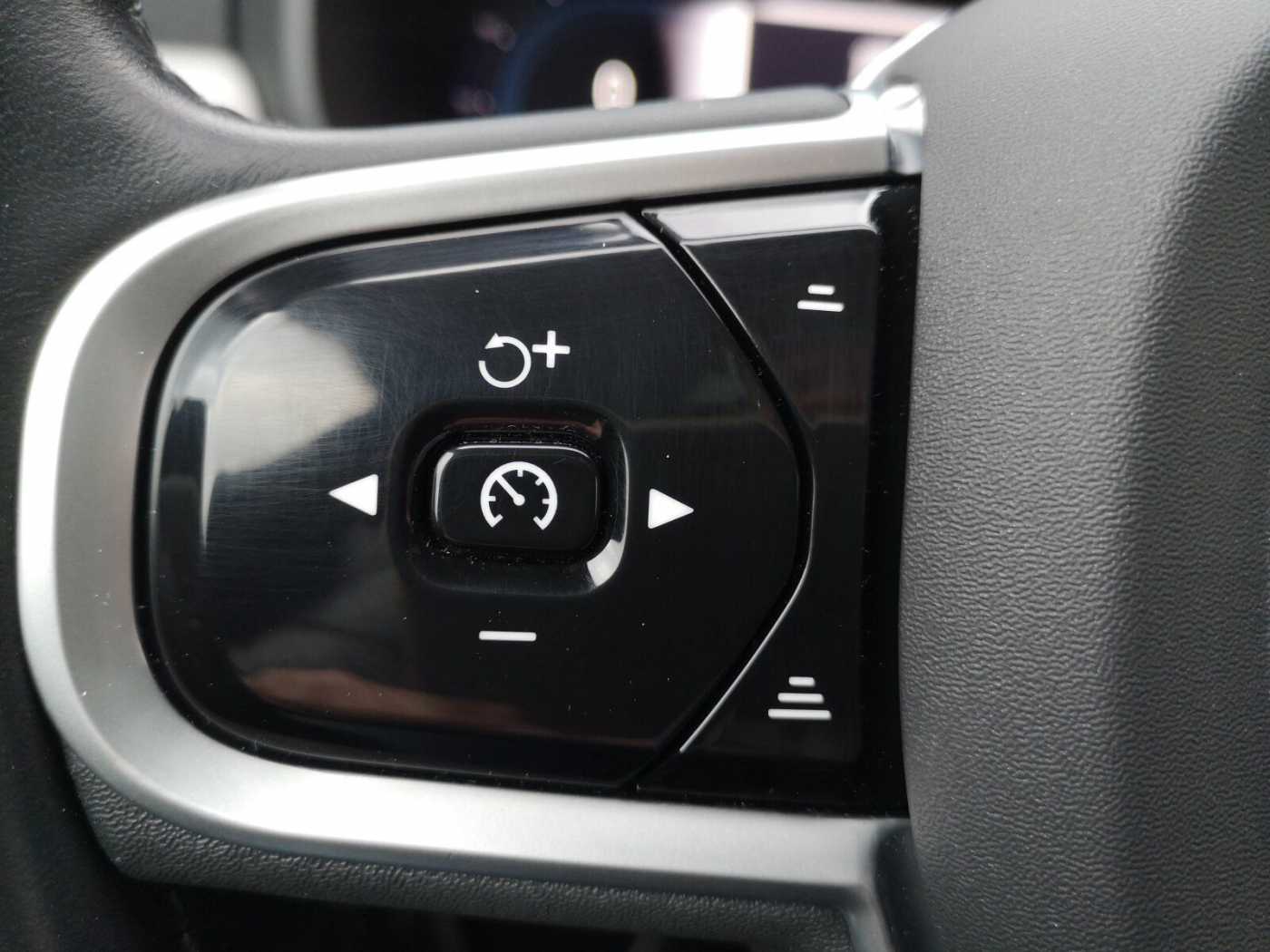 Volvo  Recharge T8 AWD Automatik AHK|PANO|LED|CAM|