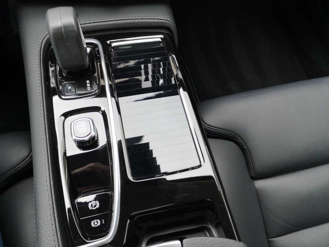 Volvo  Recharge T8 AWD Automatik AHK|PANO|LED|CAM|