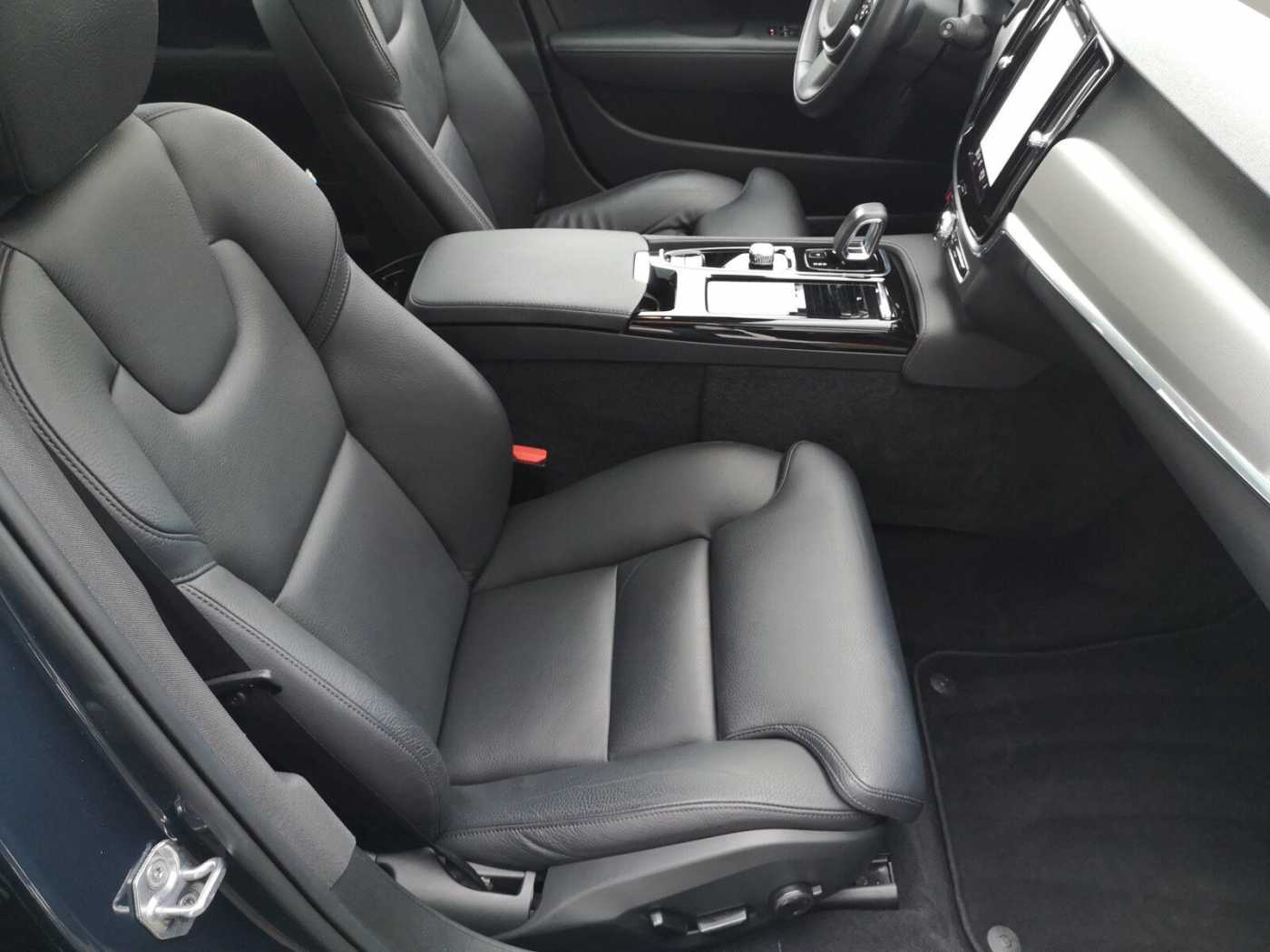 Volvo  Recharge T8 AWD Automatik AHK|PANO|LED|CAM|