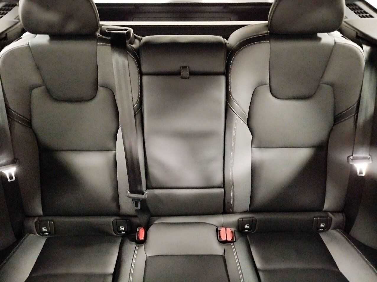 Volvo  Recharge T8 AWD Plus Black Edition