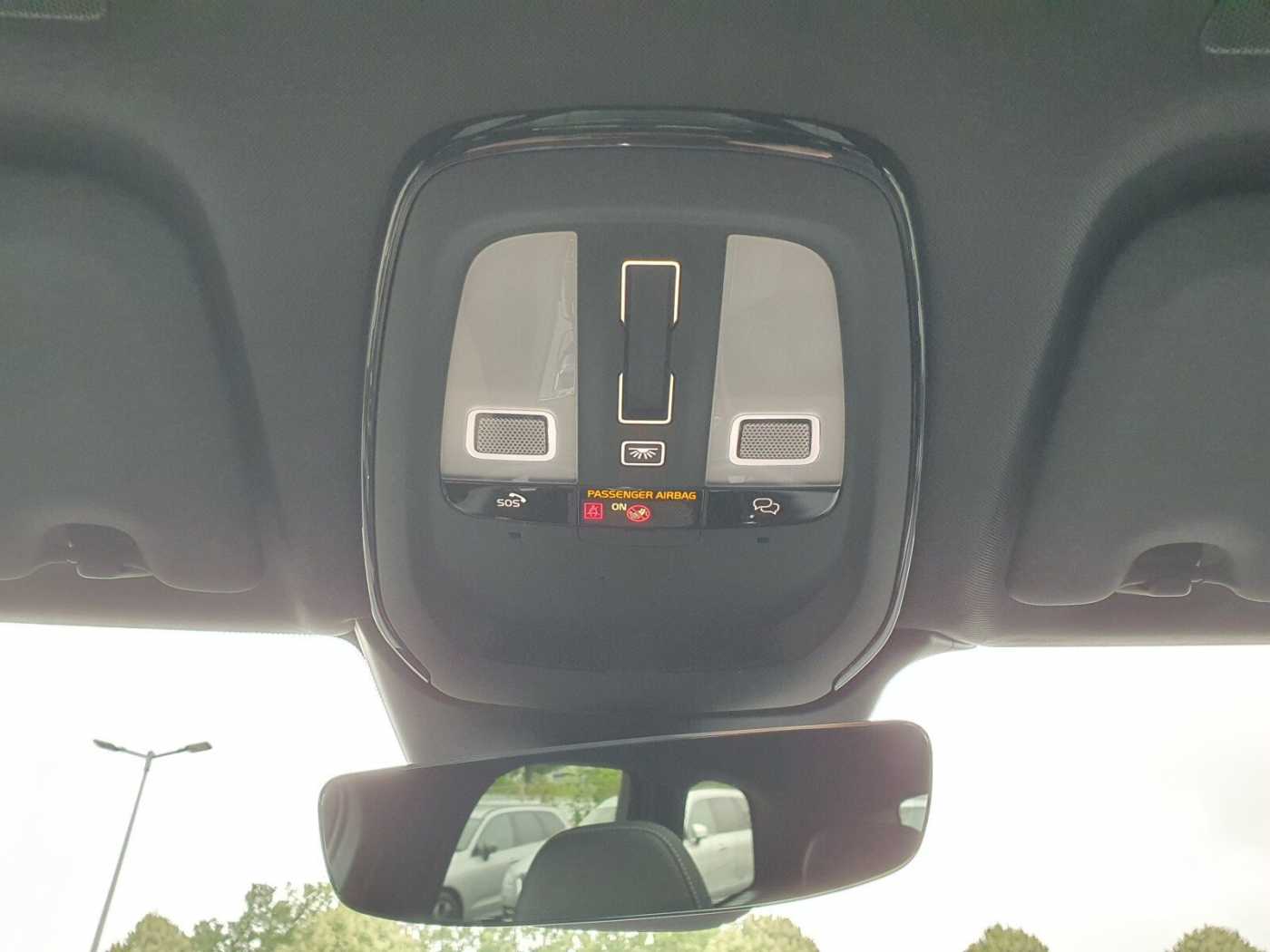 Volvo  Recharge T8 AWD Plus Black Edition