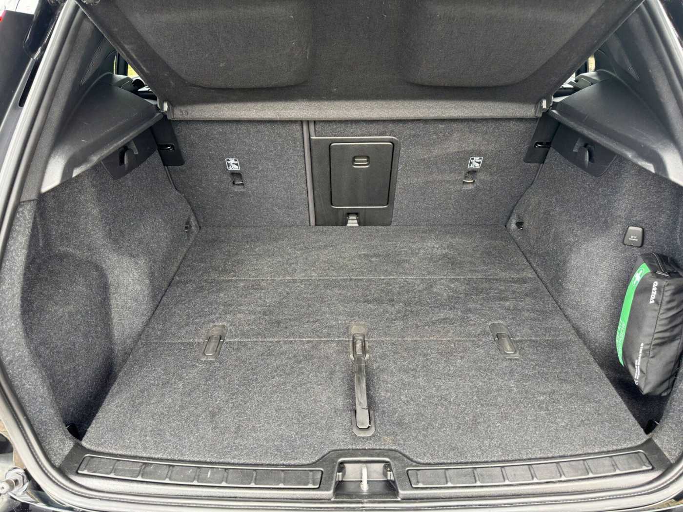 Volvo  B4 Core Keyless-Start/Standheizung/Autom.