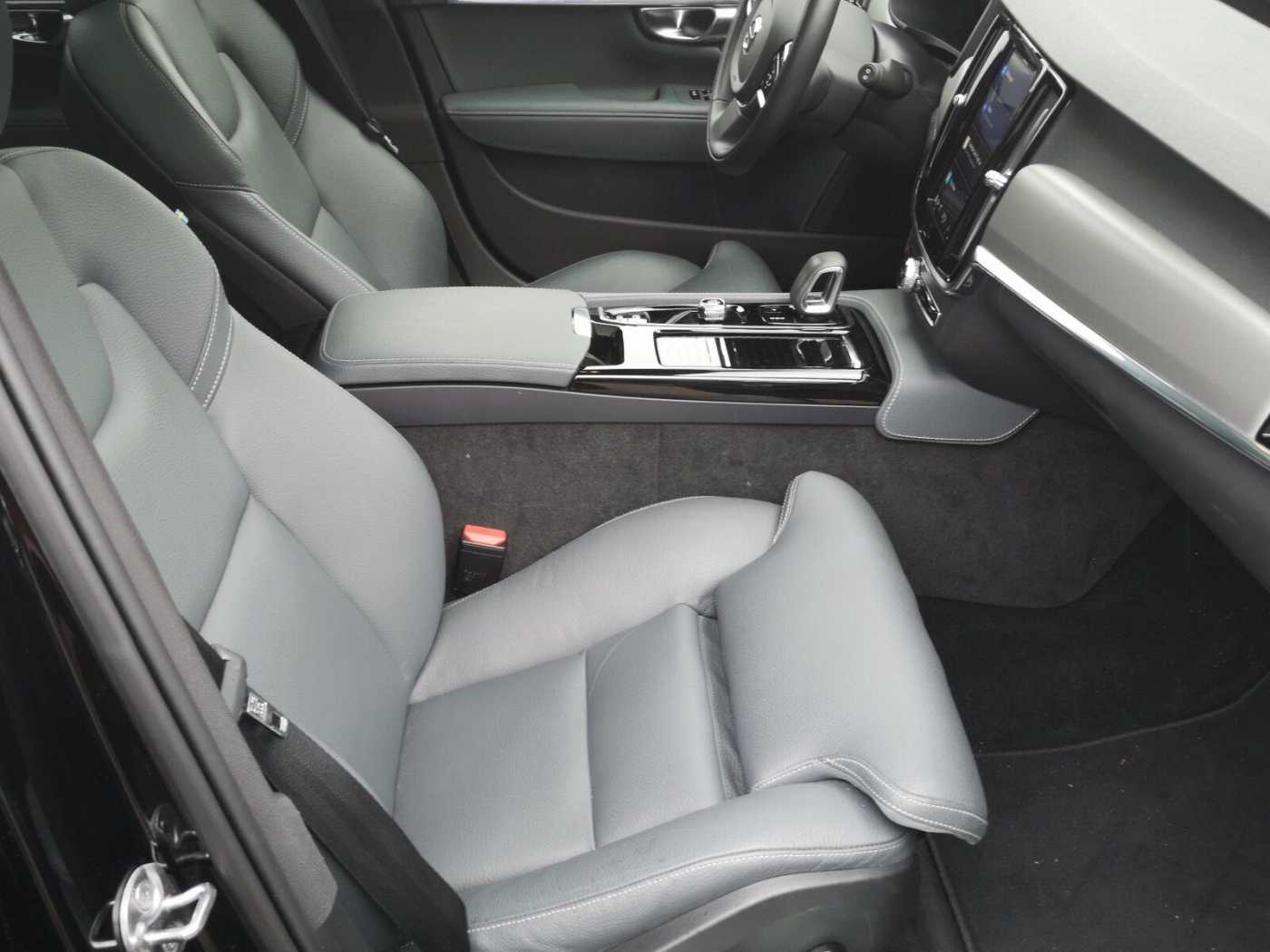 Volvo  Recharge T6 Inscription Expr. AHK|PANO|STAND